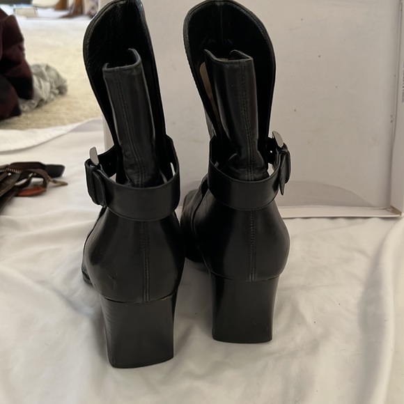 Vintage 90s Chanel square toe boots - Picture 6 of 7